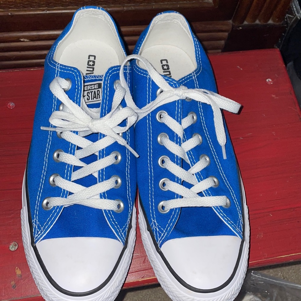Converse All Star Men’s 7 Women’s 9